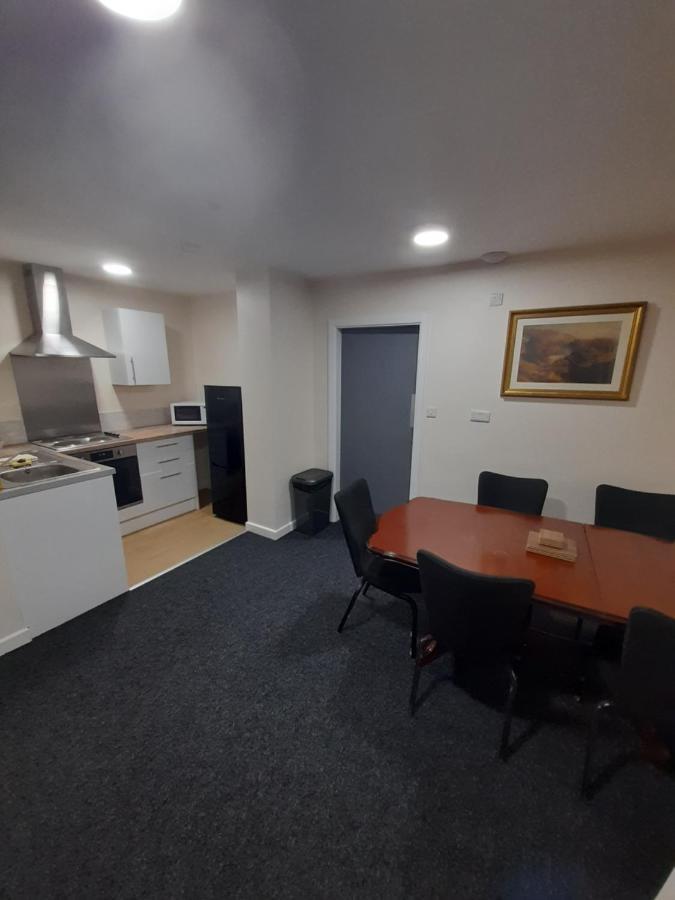 Lymedale Suites Studios & Aparthotel In Newcastle Under Lyme & Stoke Exterior foto